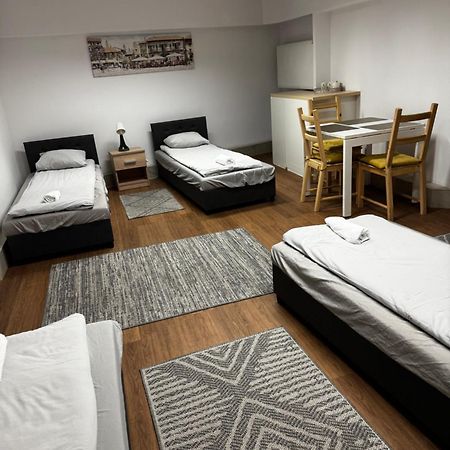 Esa Home Varsavia Esterno foto