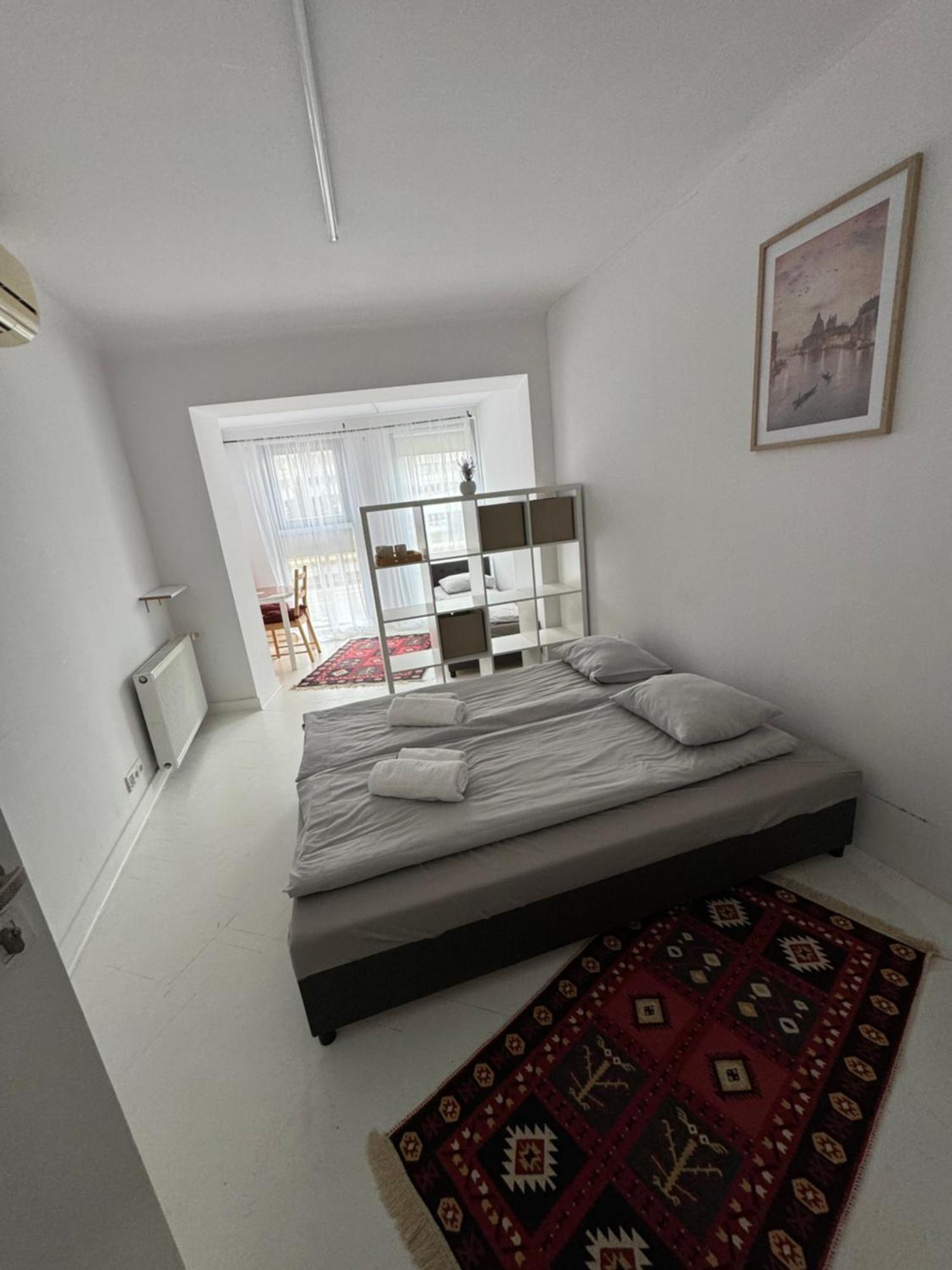 Esa Home Varsavia Esterno foto